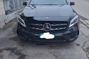 MERCEDES GLA