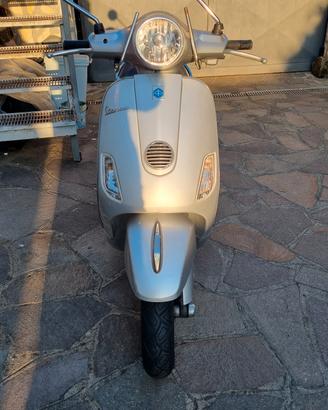 vespa lx 150 ie
