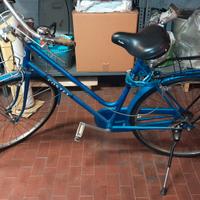 bicicletta da donna vintage usata
