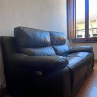 Divano in pelle Poltrone e Sofà