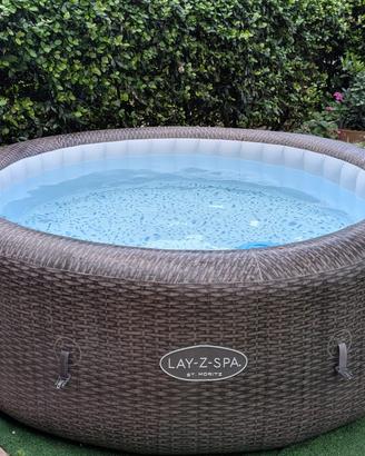 Piscina Lay z spa St moritz con idromassaggio