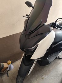 Yamaha x-max 300