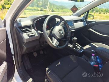 renault clio 2020 1.0 benzina