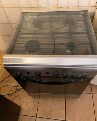 cucina a gas con forno integrato