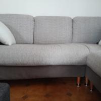 Divano a 4 posti + cuscini e due pouf
