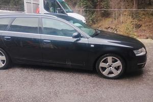 Audi A6 3.0 avant Quattro