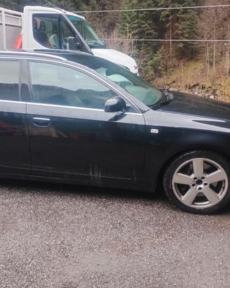 Audi A6 3.0 avant Quattro