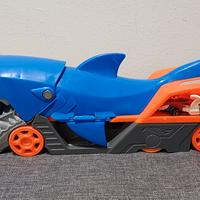 hot wheels squalo divoratore 