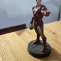 Statuina iron man