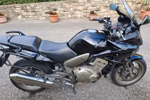 moto Honda CBF1000