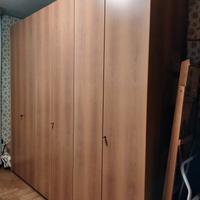 Armadio a 6 ante in legno 