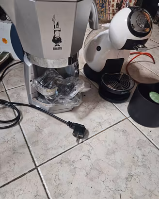 macchina caffè Nespresso e Bialetti