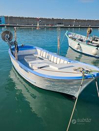 Gozzo da pesca con licenza