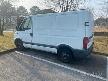Renault master