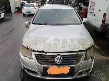 Volkswagen Passat Variant 2.0 TDI Anno 2008 Per Ri