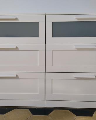 2 Cassettiera Ikea Brimnes