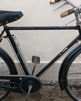 Due Umberto dei bacchetta apoca vintage