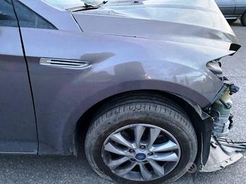 PARAFANGO ANTERIORE DESTRO MONDEO IV BA7 2012