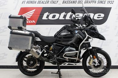 BMW R 1200 GS ADVENTURE TRIPLE BLACK ACCESSORIATA