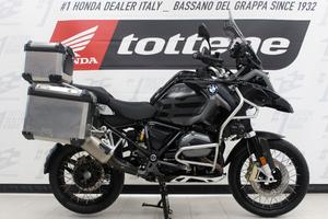 BMW R 1200 GS ADVENTURE TRIPLE BLACK ACCESSORIATA
