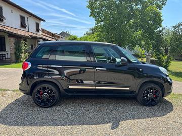 FIAT 500 L  Trekking nera