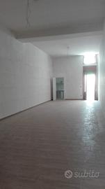 Locale commerciale ristrutturato