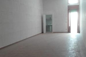Locale commerciale ristrutturato