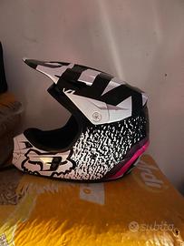 Casco fox v1