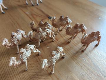 cammelli in piedi cm 6,5 presepe Fontanini 