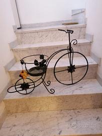 Porta vaso in metallo