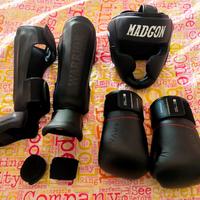 Attrezzatura Kickboxing 