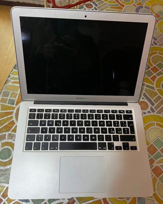 MacBook Air 13 inch Early 2015