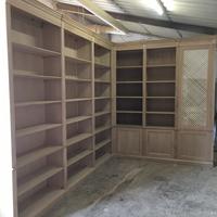 Libreria ad angolo in rovere