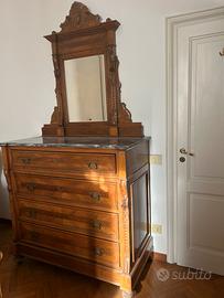 Cassettone con specchio