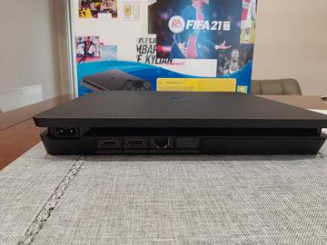 PS4 slim 500Gb + gioco