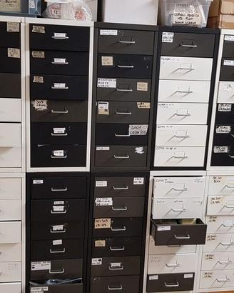 Cassettiere in metallo  6 cassetti