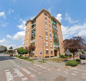 Appartamento quadrilocale al terzo piano con ascen