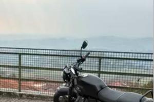 Moto Guzzi V7 II Stone Nero