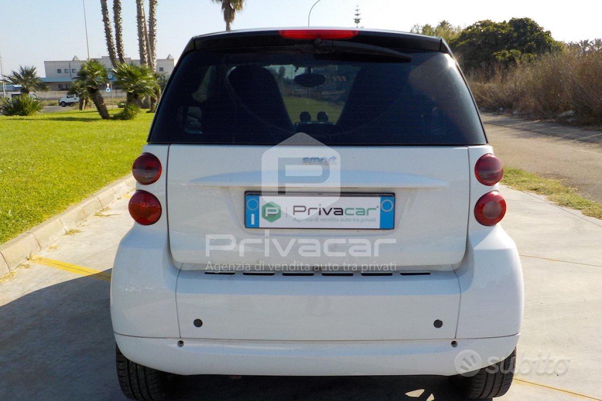 Auto usata SMART ForTwo 1000 62 kW coupé pulse del 2011 - Gemsauto Srl,  Lecce