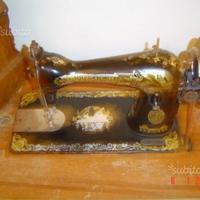 Macchina da cucire singer con mobiletto