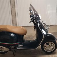 Vespa 300 GTS super  2018