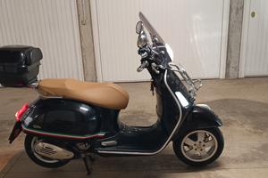 Vespa 300 GTS super  2018
