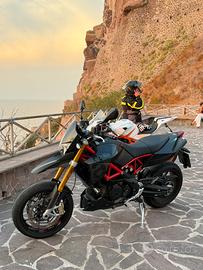 Aprilia Dorsoduro 900