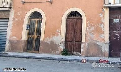 Bottega ad una luce zona Tremestieri