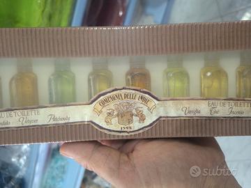 mignon di profumi da collezione