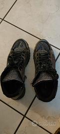 Scarponcino donna nero con strass