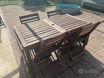 Tavolo da esterno allungabile + 4 sedie