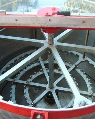 Smielatore Lega Apicoltura 42 telaini motorizzato