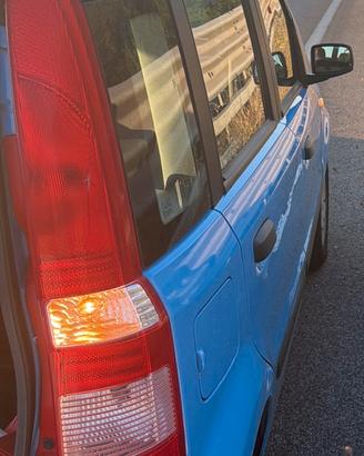 Auto fiat panda