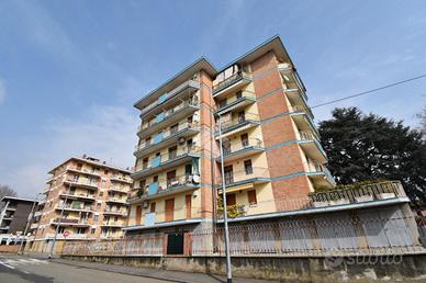 4 LOCALI A IVREA